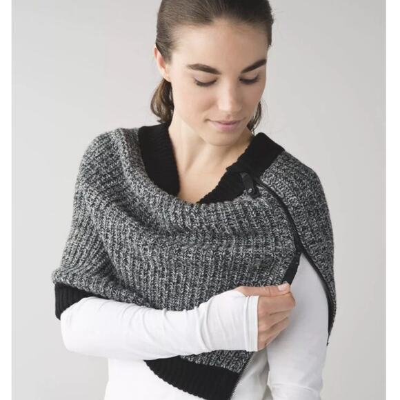 Lululemon Falling Freely Black Gray Merino Wool Neck‎ Warmer Scarf Zip Up - Picture 3 of 9